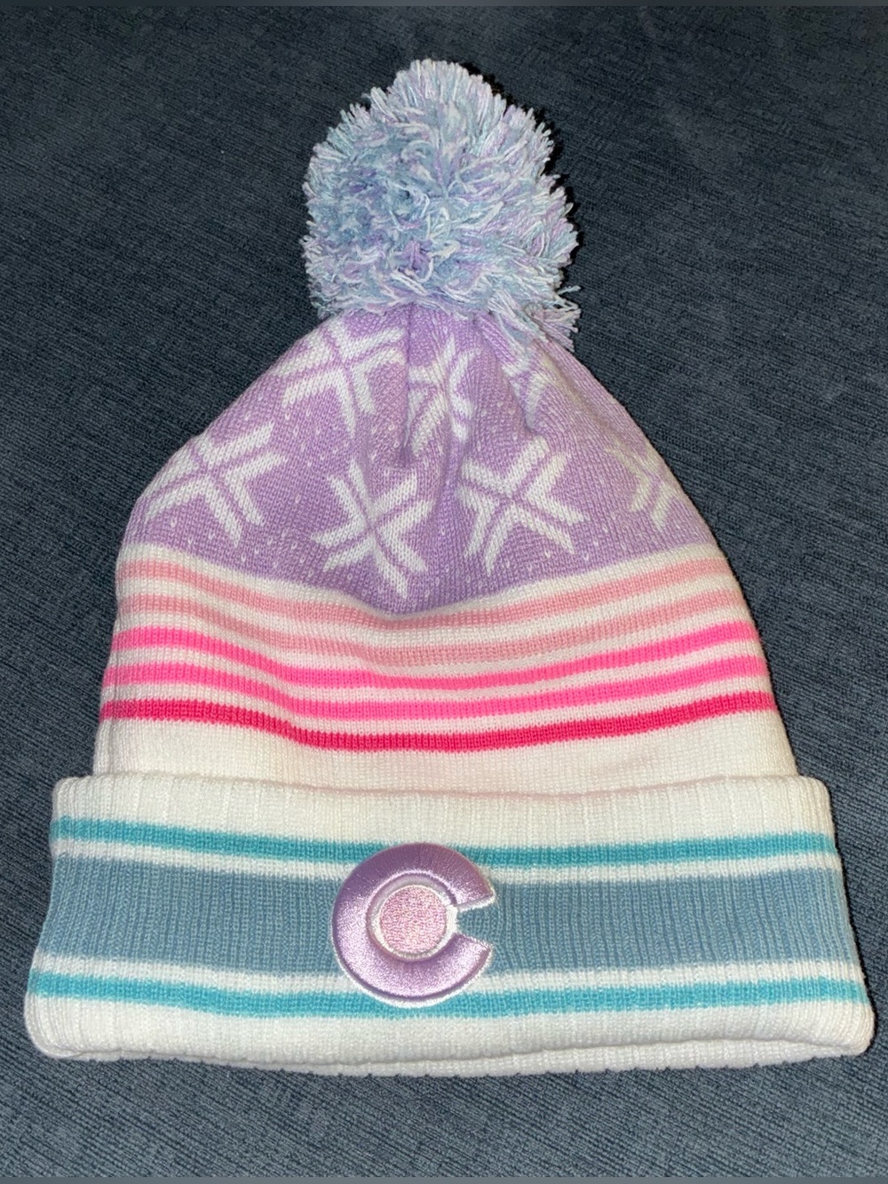 Women's Colorado Limited New without tags Beanie with Pompom -m